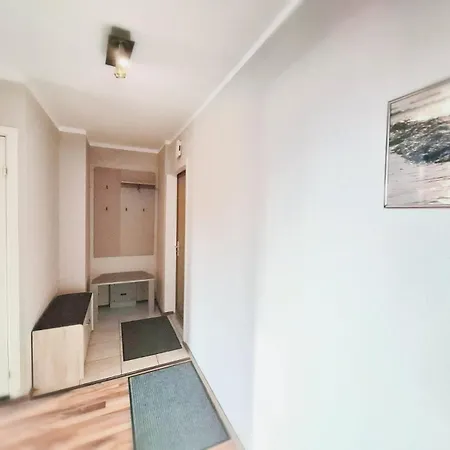 Sunny Apartment *